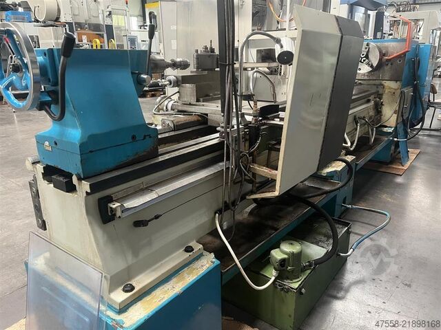 केंद्र खराद और धुरी खराद KNUTH Sinus 330/3000
