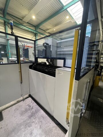 Stroj za bušenje laserom TRUMPF TruMatic 7000 (K08G) 1600 4000 Watt FMC