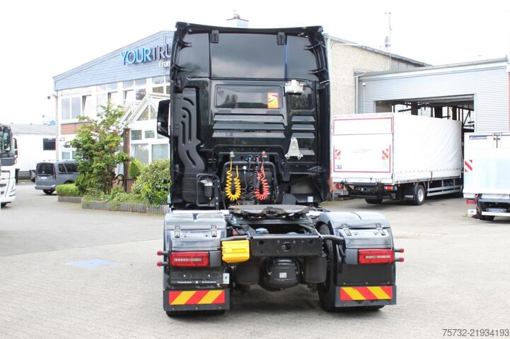 Стандартный седельный тягач MAN TGX 18.510 GX  Retarder LED Kühlbox Navi 2Tanks