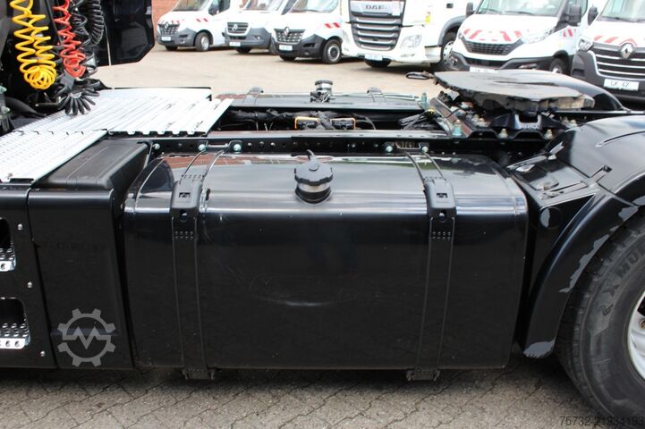 Стандартный седельный тягач MAN TGX 18.510 GX  Retarder LED Kühlbox Navi 2Tanks