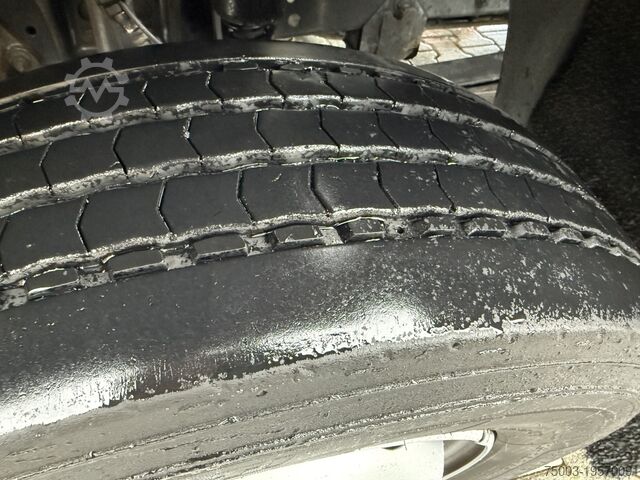 Kran fest á bíl Mercedes-Benz Atego 1227 Kran MKG 96