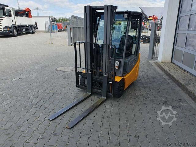 възможен мотокар Jungheinrich EFG 215 / Triplex 4.25m / SS / nur 1.680h / 2021