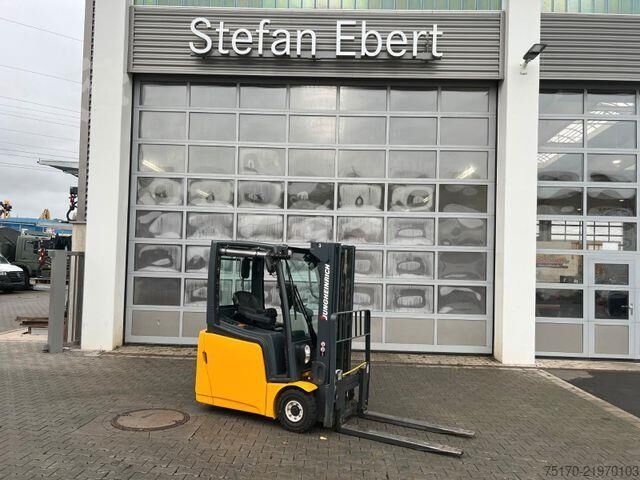 Gaffeltruck Jungheinrich EFG 215 / Triplex: 4.25m! / SS / 1.285h / 2021