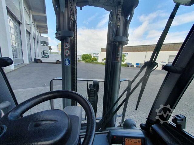Gaffeltruck Jungheinrich EFG 215 / Triplex: 4.25m! / SS / 2.472h! / 2020