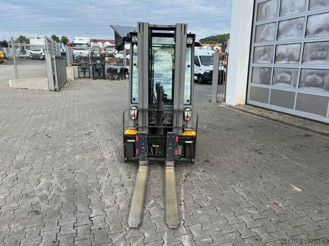 Gaffeltruck Jungheinrich EFG 215 / Triplex: 4.25m! / SS / 1.573h / 2024