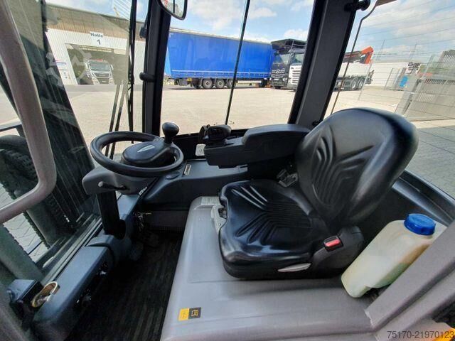 Gaffeltruck Jungheinrich EFG 215 / Triplex: 4.25m! / SS / 4.166h / 2024
