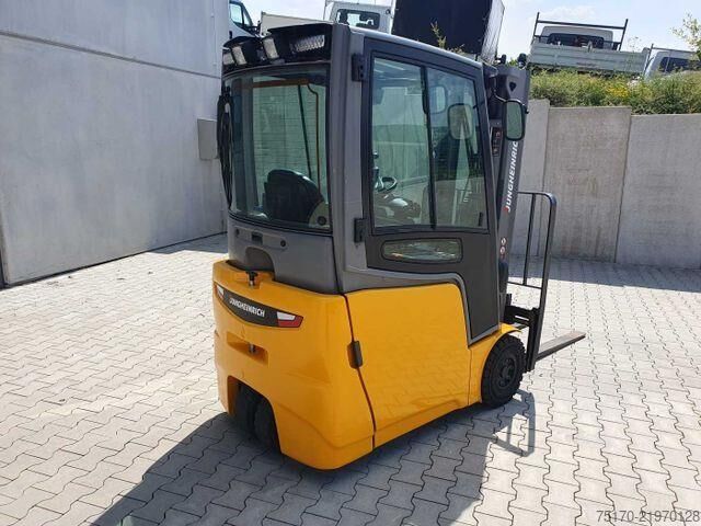 Gaffeltruck Jungheinrich EFG 215 / Triplex: 4.25m! / SS / 4.297h!