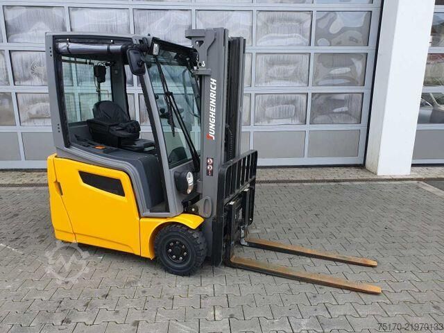 Gaffeltruck Jungheinrich EFG 215 / Triplex: 4.25m! / SS / nur 1.368h!