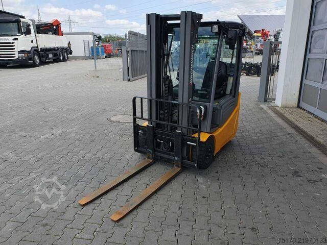 Gaffeltruck Jungheinrich EFG 215 / Triplex: 4.25m! / SS / nur 1.368h!