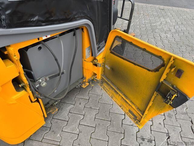 Gaffeltruck Jungheinrich EFG 215 / Triplex: 4.25m! / SS / 4.168h / 2024