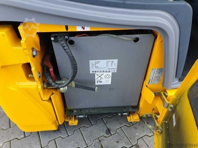 Gaffeltruck Jungheinrich EFG 215 / Triplex: 4.25m! / SS / nur 2.184h!