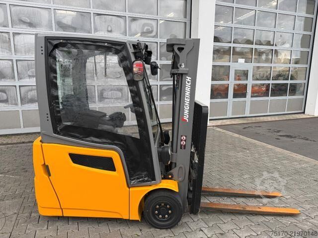 Gaffeltruck Jungheinrich EFG 215 / Triplex: 4.25m! / SS / nur 2.819h!