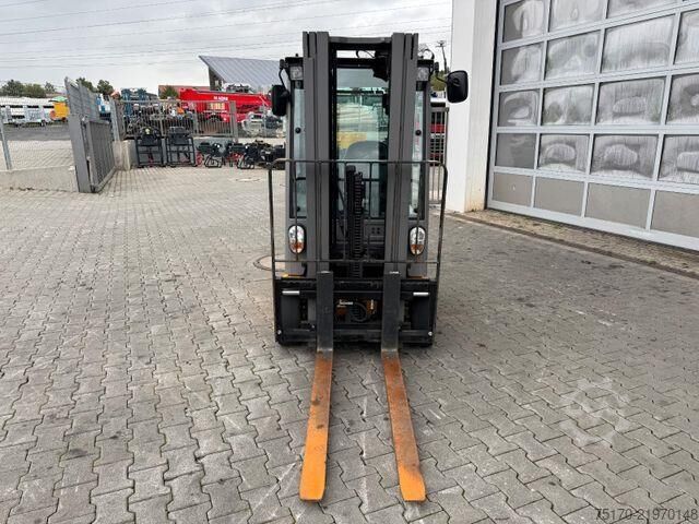 Gaffeltruck Jungheinrich EFG 215 / Triplex: 4.25m! / SS / nur 2.819h!