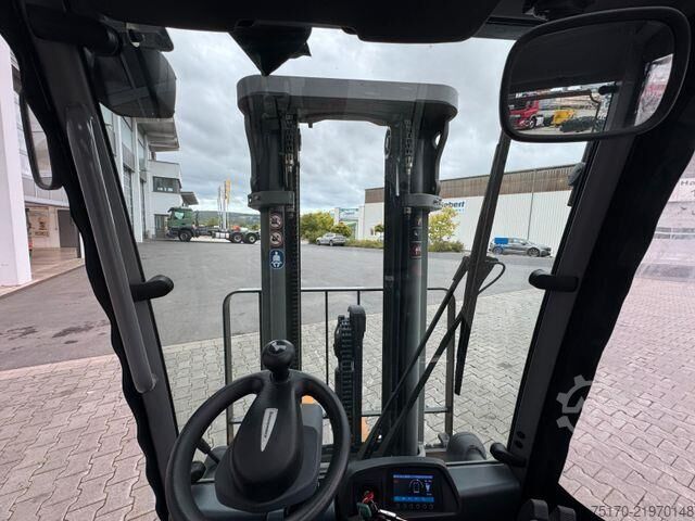 Gaffeltruck Jungheinrich EFG 215 / Triplex: 4.25m! / SS / nur 2.819h!