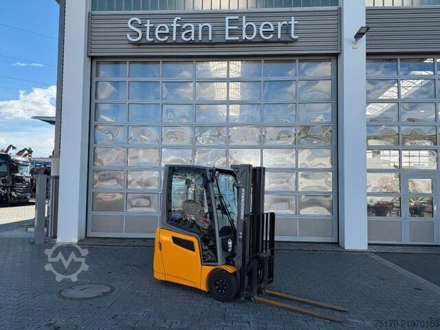 Gaffeltruck Jungheinrich EFG 215 / Triplex: 4.25m! / SS / nur 2.865h!