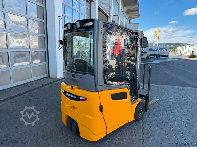 Gaffeltruck Jungheinrich EFG 215 / Triplex: 4.25m! / SS / nur 2.865h!