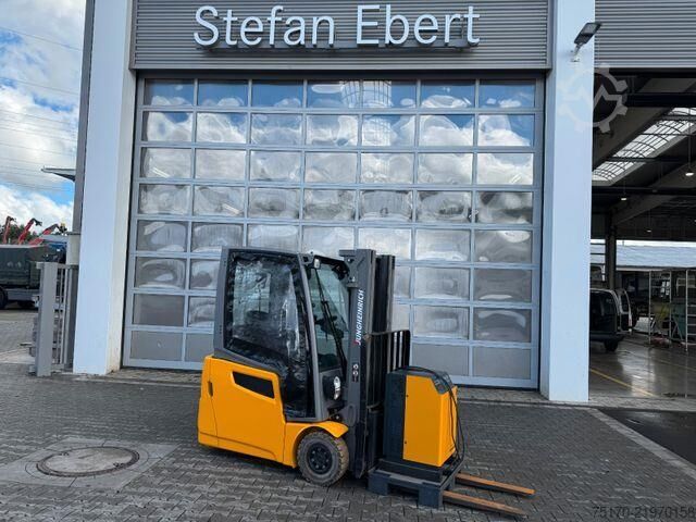 Gaffeltruck Jungheinrich EFG 215 / Triplex: 4.25m! / SS / nur 3.092h!