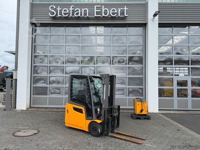 Gaffeltruck Jungheinrich EFG 215 / Triplex: 4.25m! / SS / nur 3.298h!