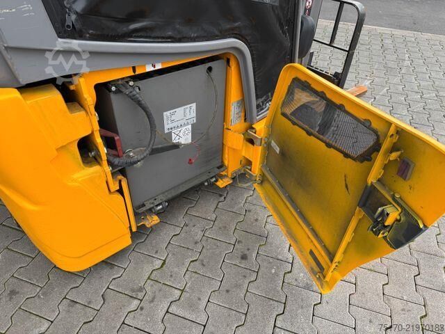 Gaffeltruck Jungheinrich EFG 215 / Triplex: 4.25m! / SS / nur 3.298h!