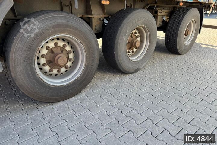Sliding tarpaulins Pacton B3-001 / BPW Drum / Hard wooden floor