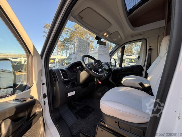 Puoliksi integroitu matkailuauto BÜRSTNER Delfin IT 690 G Klima, AHK, SAT/TV, Navi,Markise