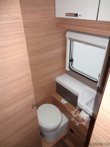 Camper integrado WEINSBERG CaraCore 700 MEG light*180PS autom*viele Extras*