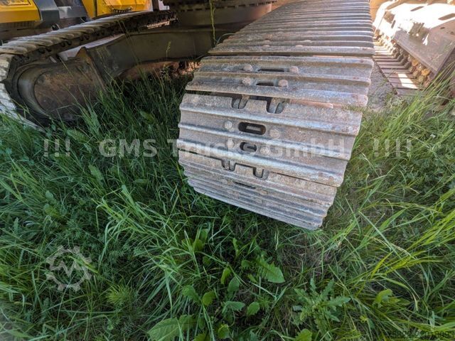 Pásové rýpadlo VOLVO EC 220 / SW + 2 Löffel