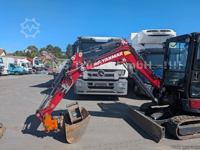 รถขุดขนาดเล็ก YANMAR VIO 33 - 6 / POWERTILT / 3 Löffel / D-Maschine