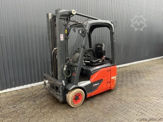 Električni viljuškar za 3 točka Linde E16C-02