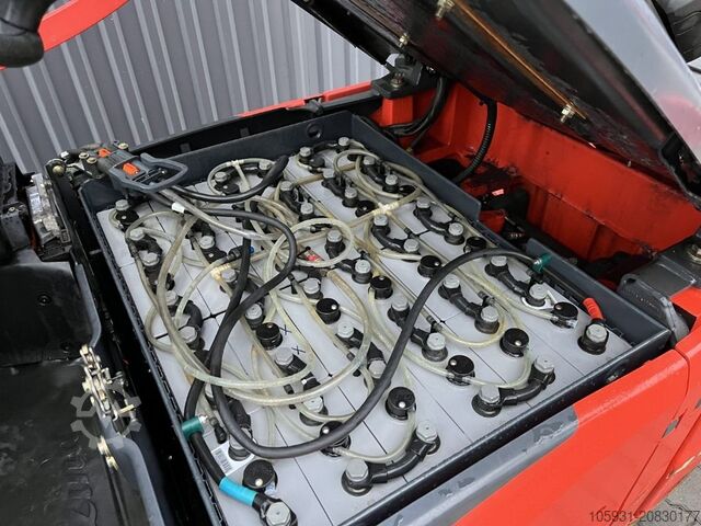 Električni viljuškar za 4 točka Linde E18PH-02