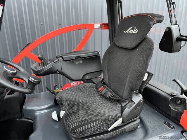 Električni viljuškar za 4 točka Linde E18PH-02