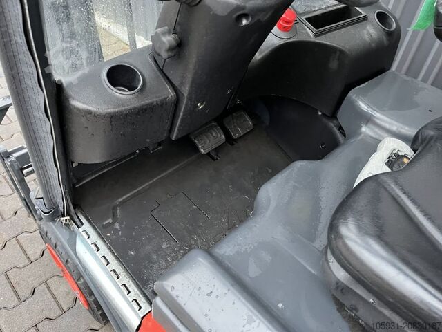 Električni viljuškar za 3 točka Linde E15-02