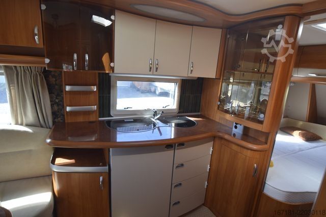 Caravan HOBBY Excelsior 540 UFE mit Mover, Markise