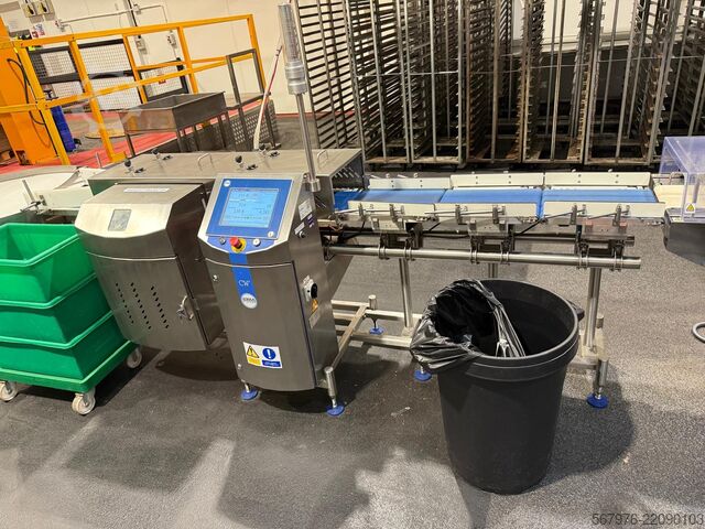 Flow-innpakning Fuji Packaging / Loma Systems Complete Packing Line for Muffins / Cake