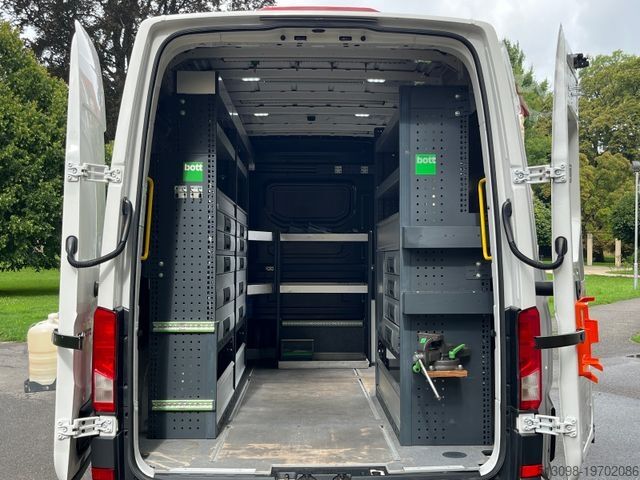 Kastenwagen hoch VOLKSWAGEN CRAFTER 2.0 TDI BOTT REGALS. STANDHZG. NAVI PDC