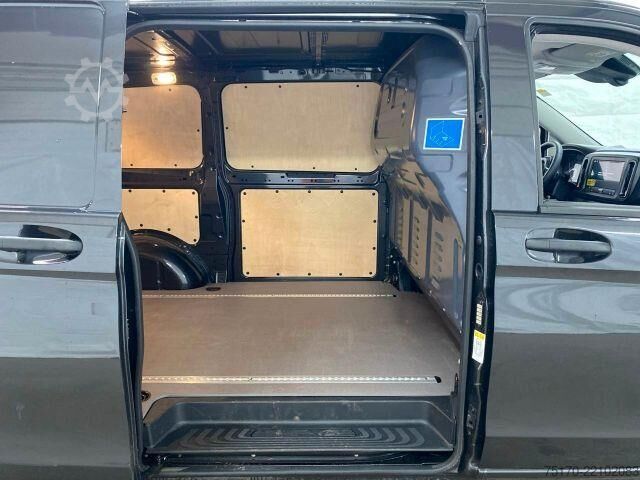 Karavan sa visokim krovom Mercedes-Benz Vito 116 CDI 9G Klima Kamera LED