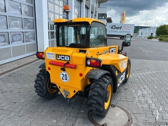 Telescopic loader JCB 514-40 / nur 270h / 2023 / Gabel &amp; Schaufel