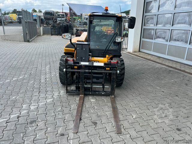 Telescopic loader JCB 514-40 / nur 270h / 2023 / Gabel &amp; Schaufel