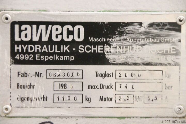Saksinostopöytä punnitusyksiköllä LAWECO Traglast 2000 kg  4000 x 1420 mm