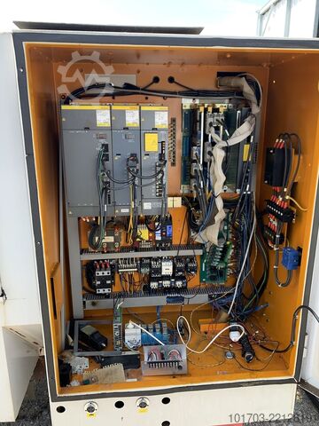 เครื่องกลึง CNC Yang SML-20