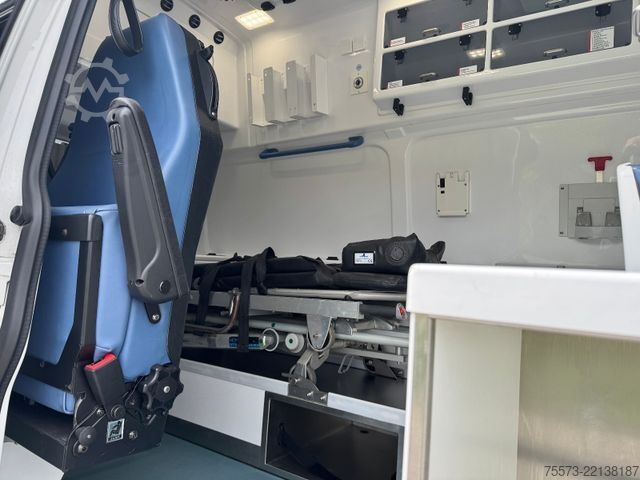 Camión de bomberos VOLKSWAGEN VW T6, 2.0 TDI, Blutbox, Trage und Sessel.