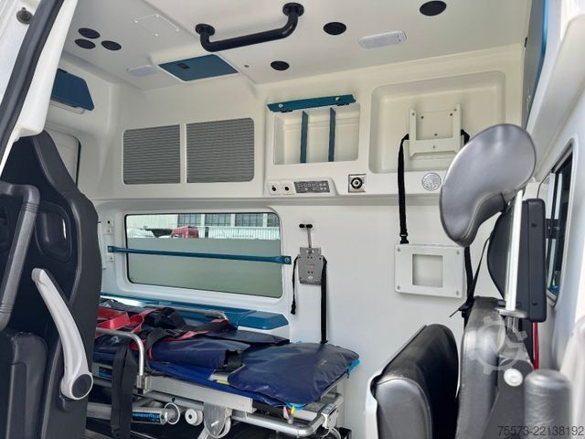 Camión de bomberos VOLKSWAGEN VW T6/1, 2.0 TDI,mit Rampe,Trage und Sessel