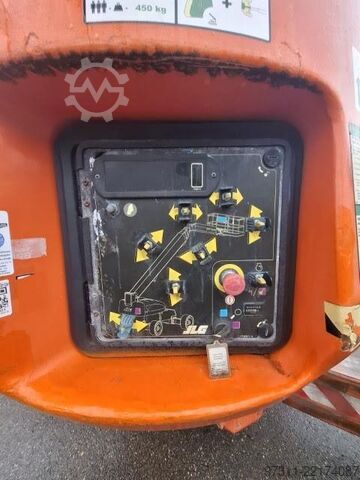 Teleskopska platforma JLG 1350SJP