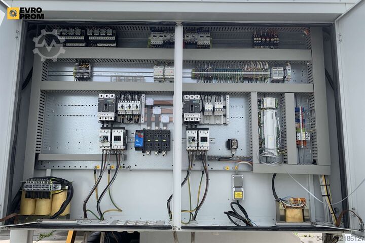 冷水机组 Used Industrial Chiller Climaveneta - 300 kW | With warranty