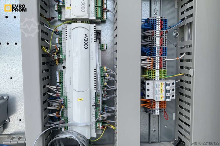 冷水机组 Used Industrial Chiller Climaveneta - 300 kW | With warranty