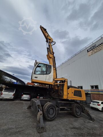 Malzeme taşıma makinesi LIEBHERR LH30M