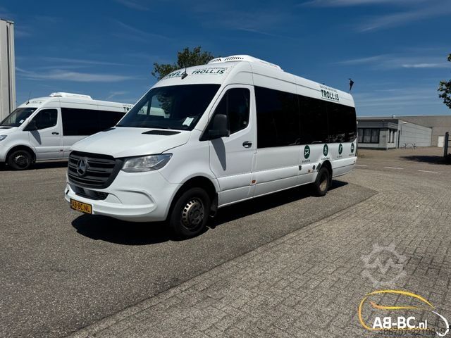 Xe khách du lịch MERCEDES-BENZ Sprinter 519 CDI