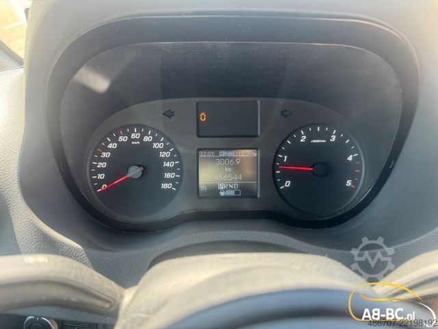 Xe khách du lịch MERCEDES-BENZ Sprinter 519 CDI