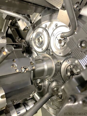 Máquina multieixo MORI SAY 6 20 AC