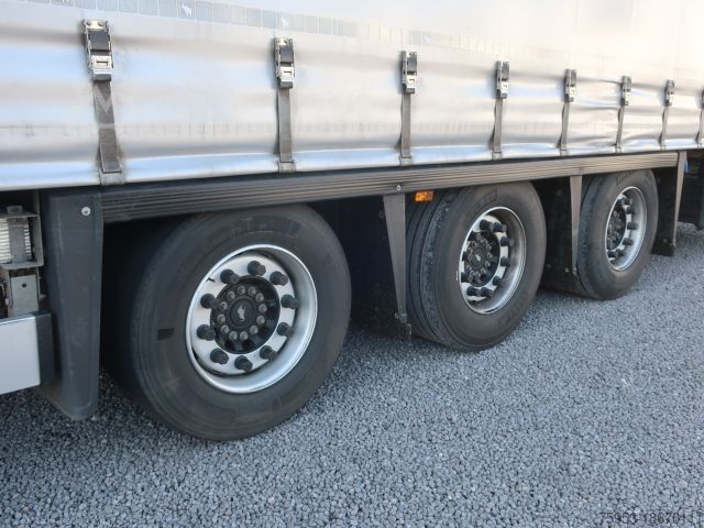 Auflieger mit Pritsche & Plane Schmitz SCS 24 Mega